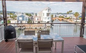 Waterfront, 17 Quay West